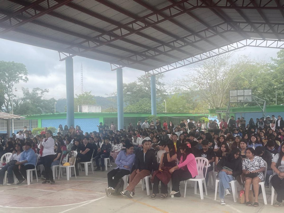 Dialogo sobre proyectos y mejoras que beneficien a...